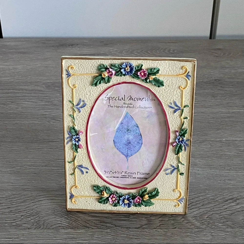 Vintage Special Moments 3d Flowers Resin Frame